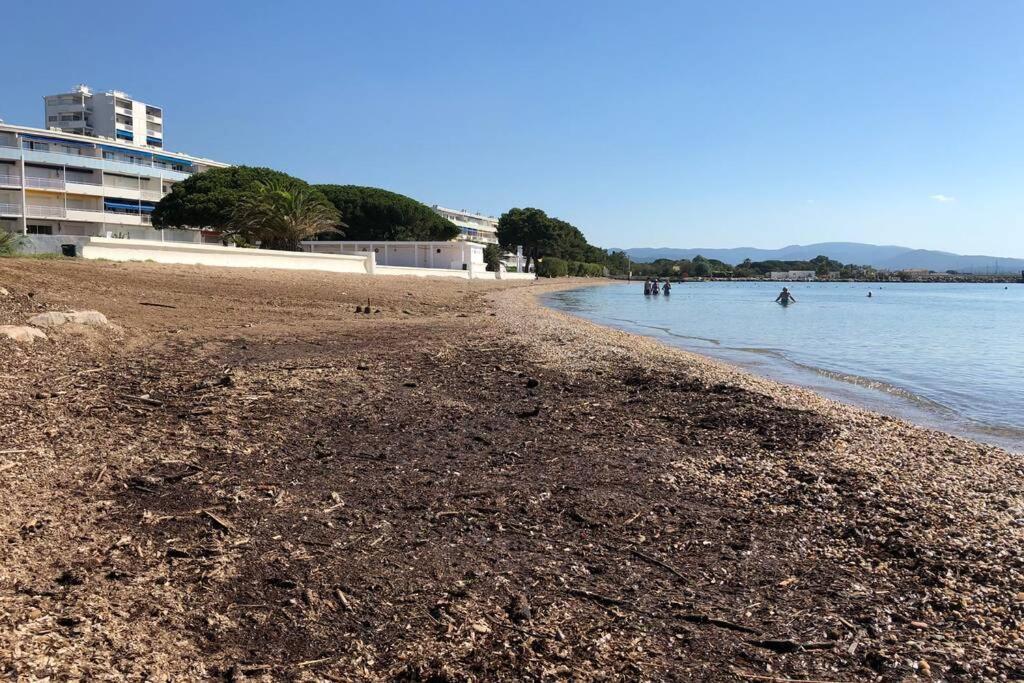 Les Pieds Dans L Eau, Vue Sur Les Iles D'Or Apartamento Hyères Exterior foto